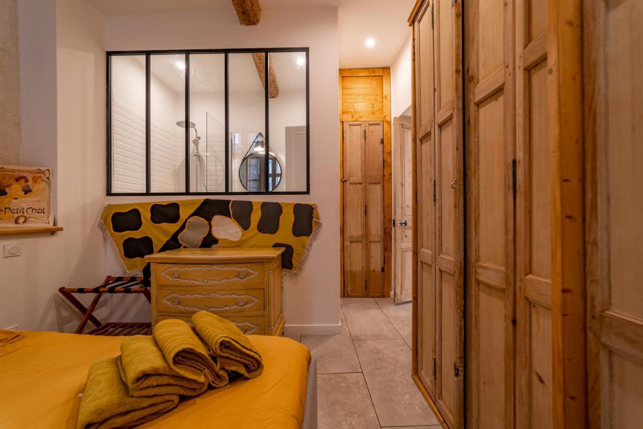 L'Elegance De La Pierre Au Pied De La Maison Carree - Une Nuit A นีมส์ ภายนอก รูปภาพ